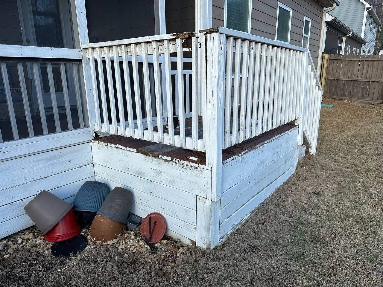 Unsafe back door entry before landing and step rebuild in Chattanooga, TN