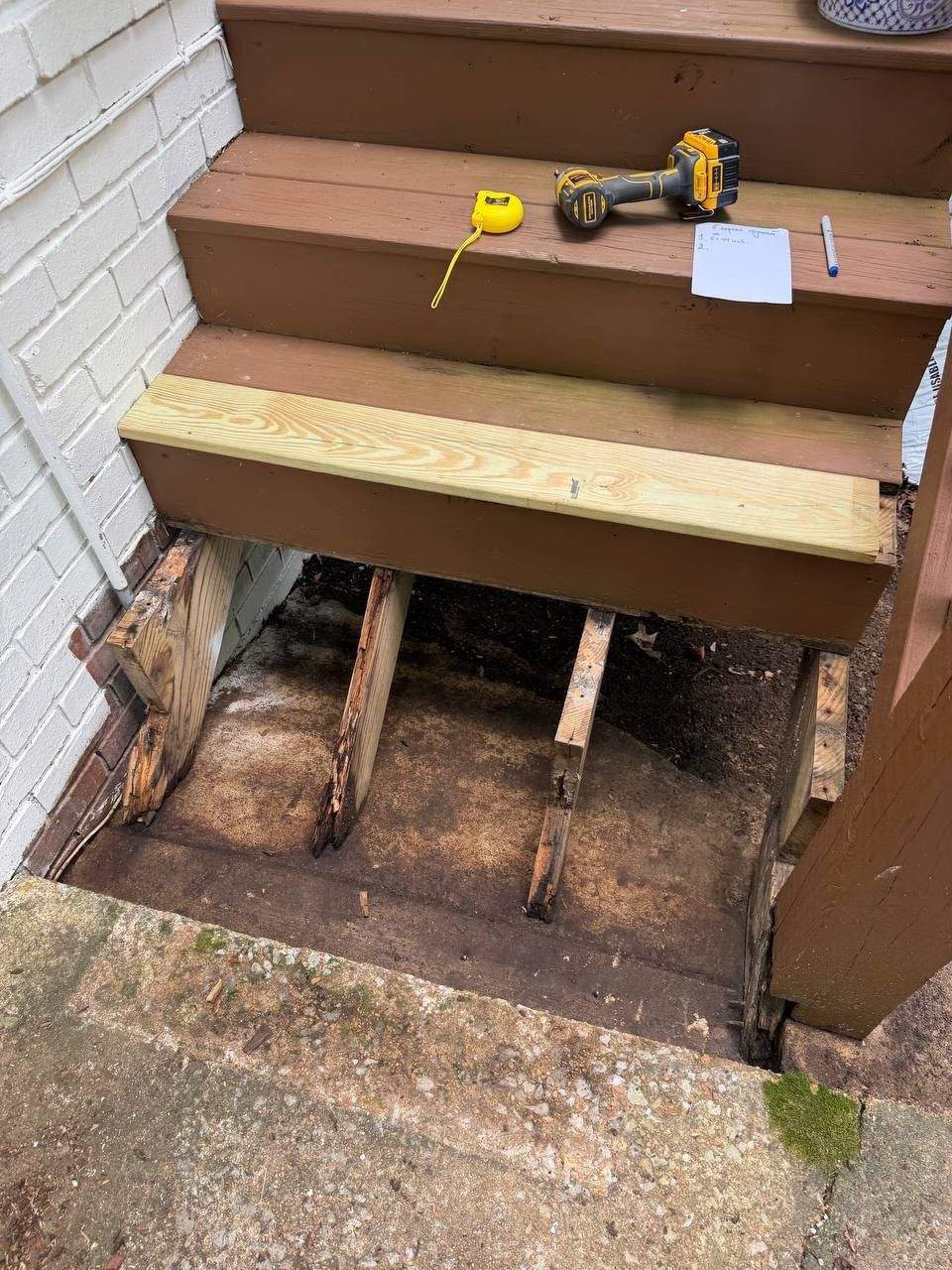 Rebuilt entry steps matched to an existing brick home in Chattanooga, TN